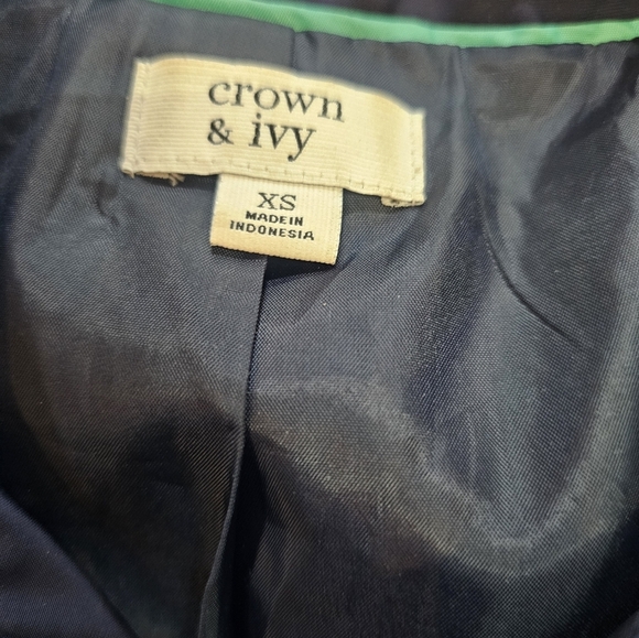 Crown & Ivy  Water Resistant Zip Front Global Traveler Jacket XS - Picture 13 of 13